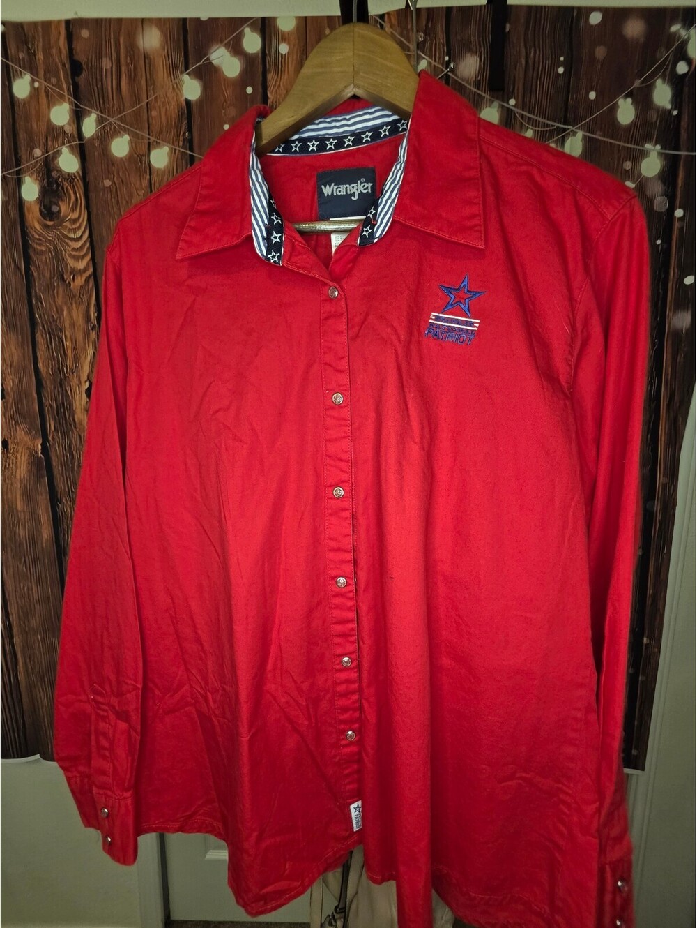 Wrangler Red Long Sleeve Western Shirt with Star Embroidery XL